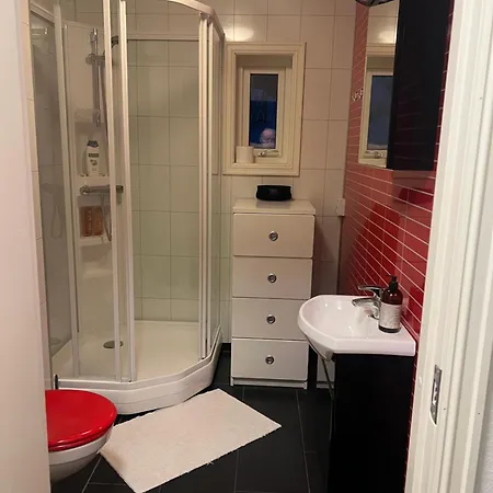 Svolvaergeita Apartment *